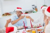 Proper Table Etiquette For the Holidays
